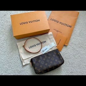 New Louis Vuitton pochette accessories in monogram